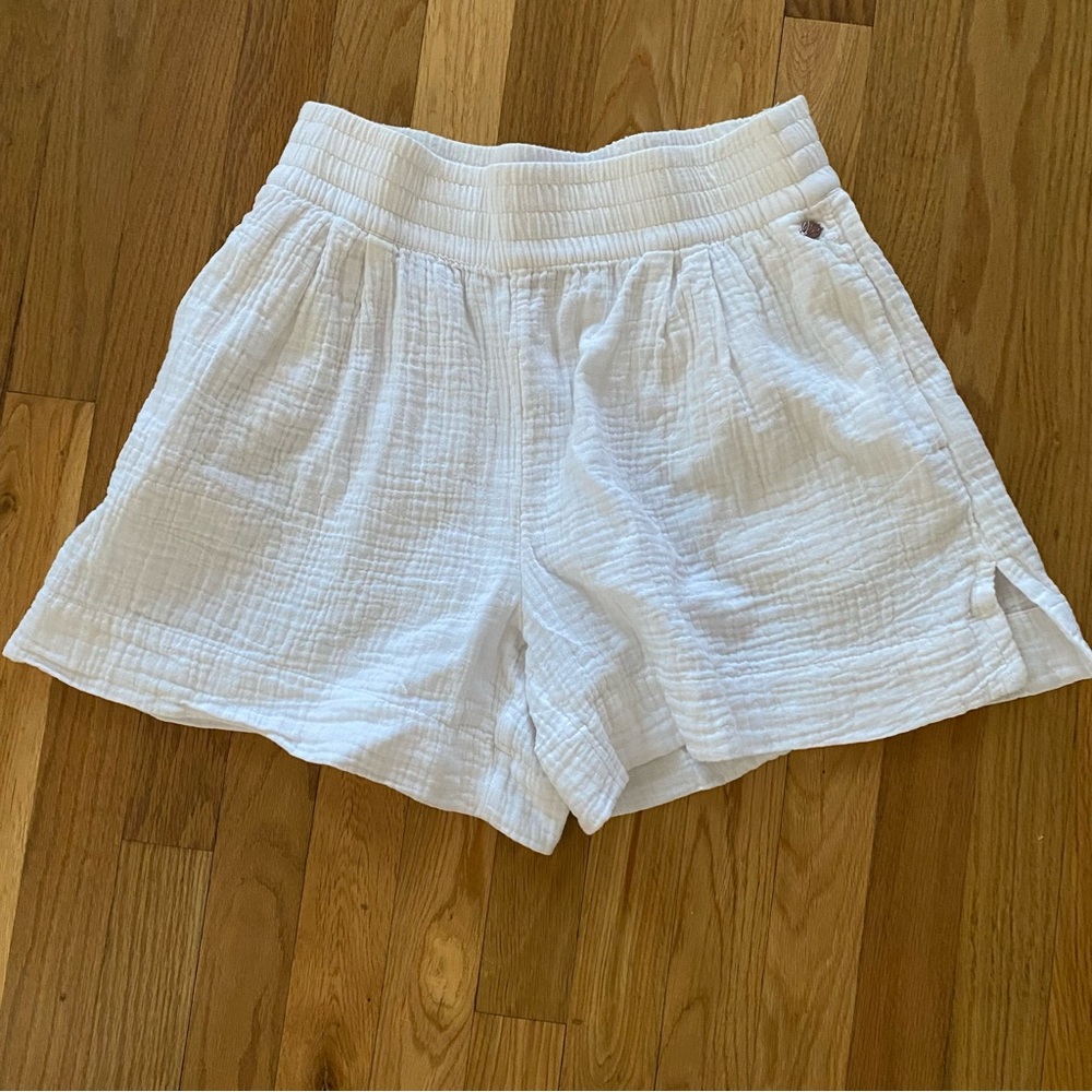 Calia Women's White Casual Shorts Carrie Underwood